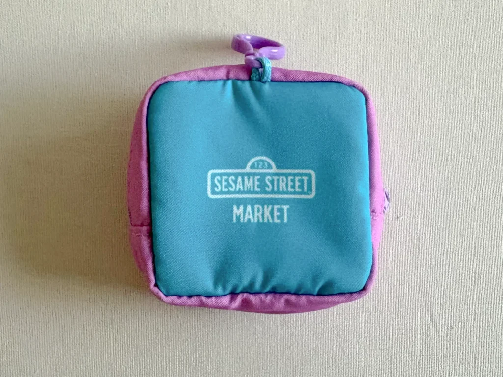 ポーチ裏面　カウント伯爵