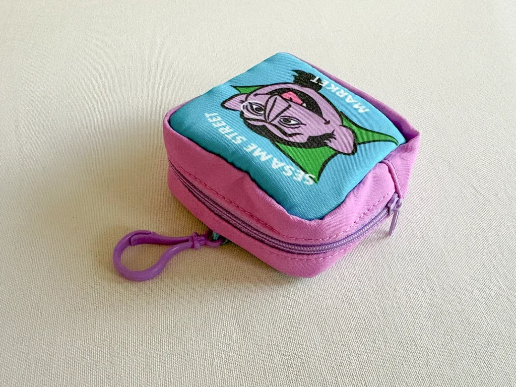 ポーチ 厚み　カウント伯爵