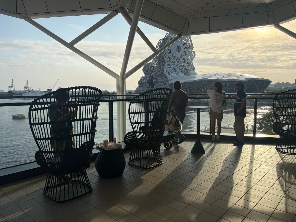 【台湾・高雄】台湾土産を探すのにオススメ『FOCUS13』 32 屋外スペース2